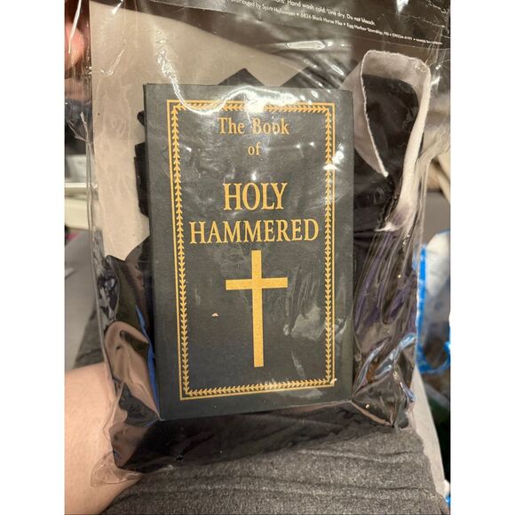 Spirit Halloween Priest Costume O/S up to 44 EUC - Picture 4 of 5